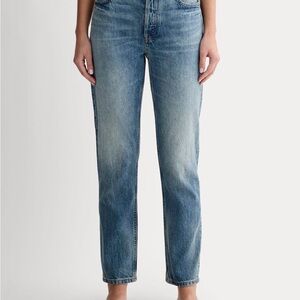 Everlane Women's Straight Leg Jeans in Blue